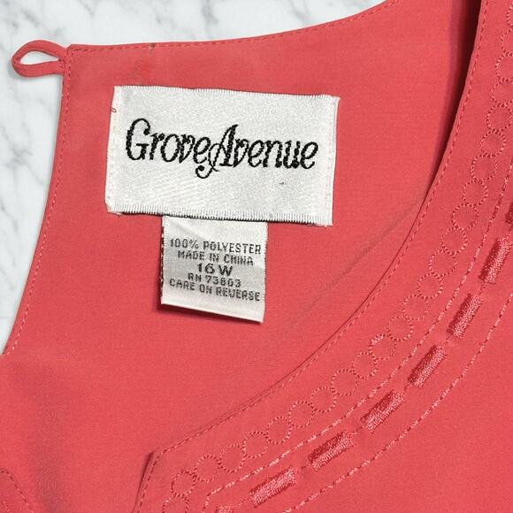 Vintage Grove Avenue Satin Blouse Top Sz 16W Coral Short Sleeve Embroidered Glam - Picture 3 of 8